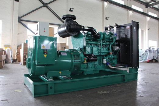 巴楚320kw康明斯柴油发电车出租组图片 巴楚320kw康明斯柴油发电车出租组图片